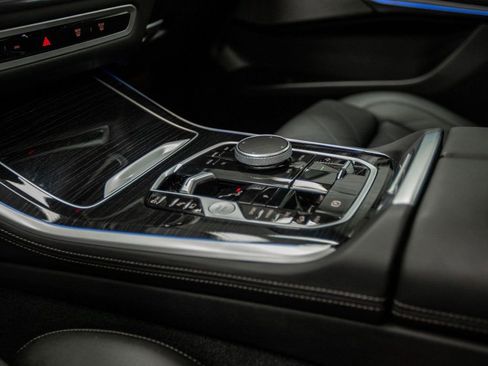 Used 2024 BMW X5 xDrive50e w/ M Sport Package image 26