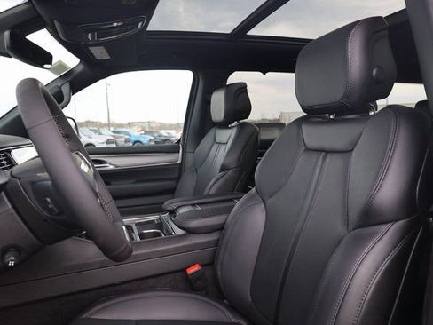 New 2025 Jeep Wagoneer Series II w/ Convenience Group I image 42