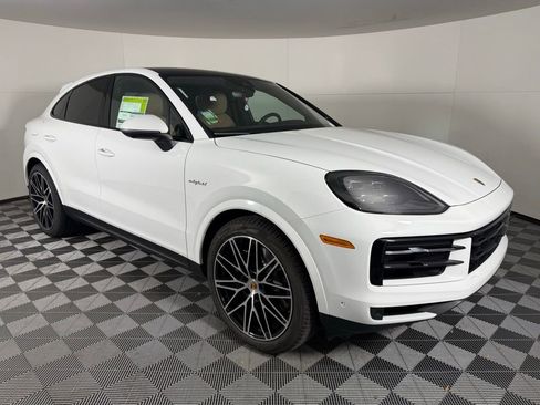 New 2026 Porsche Cayenne S image 9