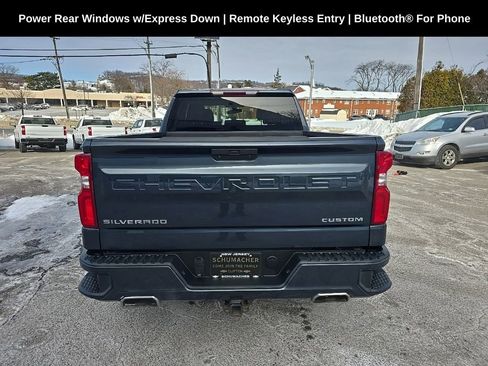 Used 2019 Chevrolet Silverado 1500 Custom w/ Custom Value Package image 4