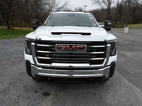New 2026 GMC Sierra 2500 SLE w/ SLE Value Package; image 3