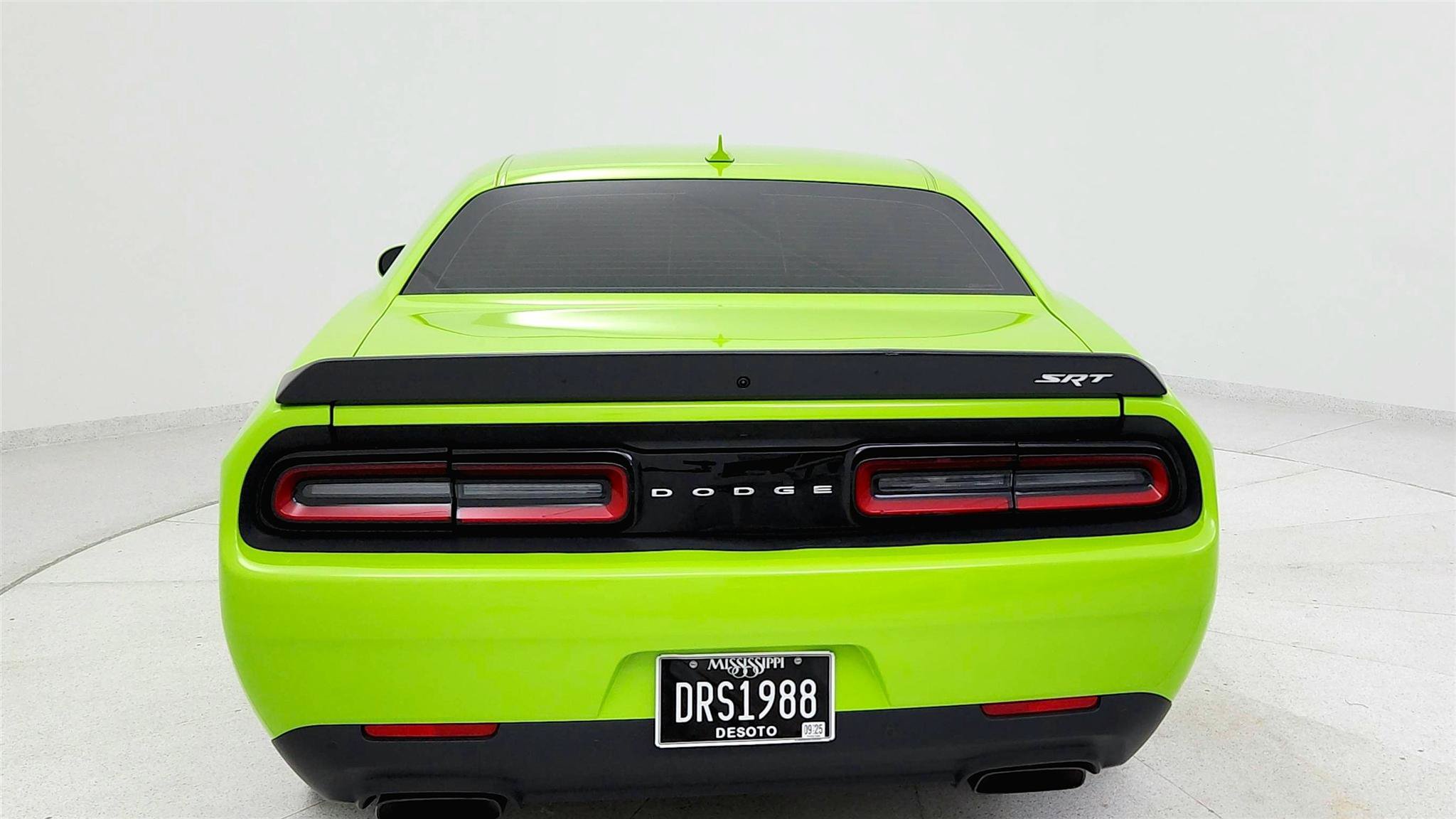 Used 2015 Dodge Challenger SRT Hellcat RWD image 3