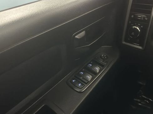 Used 2013 RAM 1500 Express RWD image 16