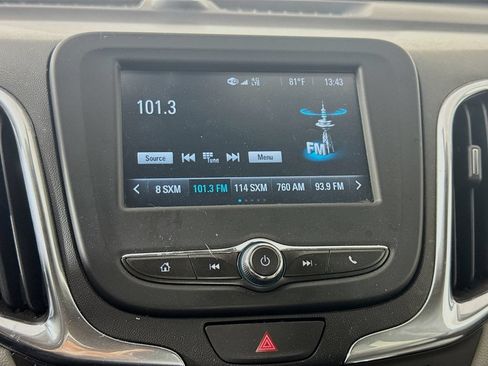 Used 2018 Chevrolet Equinox LT FWD image 15