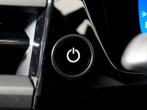 New 2026 Porsche Macan 4 Electric image 21