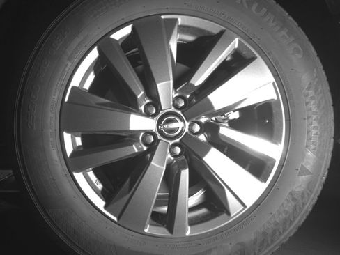 Used 2025 Nissan Pathfinder SV FWD image 14