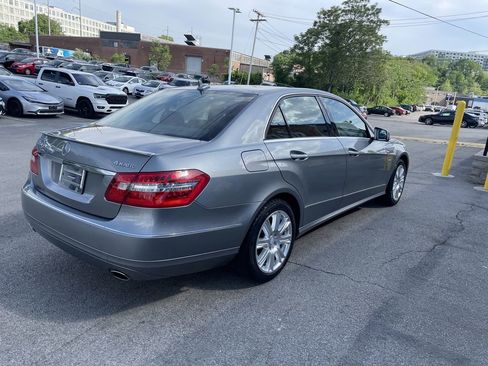Used 2012 Mercedes-Benz E 350 4MATIC Sedan image 8