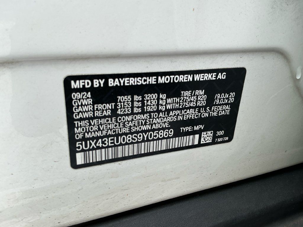 Used 2025 BMW X5 xDrive50e AWD/4WD image 30