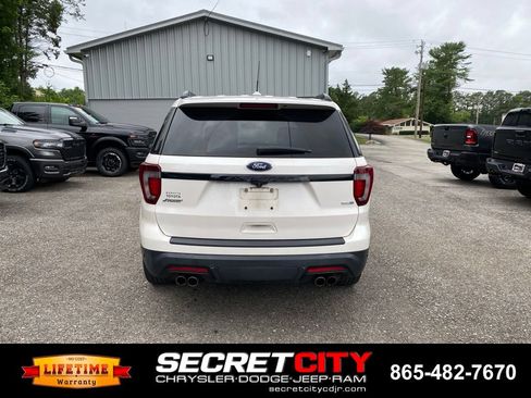 Used 2019 Ford Explorer Sport w/ Equipment Group 401A AWD/4WD image 6