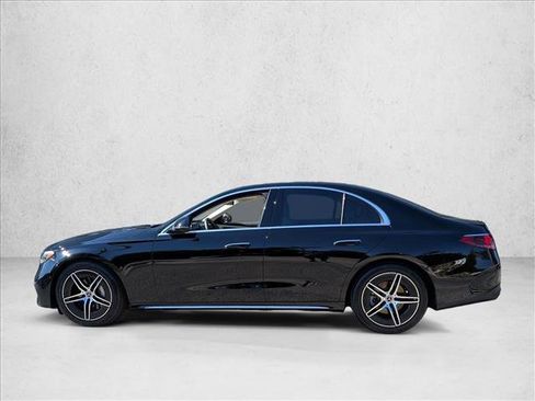 Used 2025 Mercedes-Benz E 350 Sedan image 9