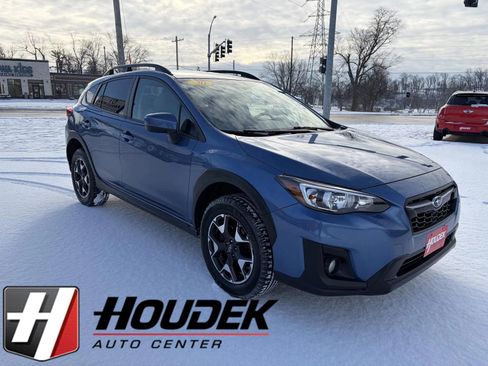 Used 2020 Subaru Crosstrek 2.0i Premium image 1