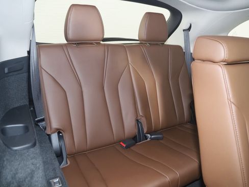 Used 2023 Acura MDX SH-AWD w/ Technology Package image 14