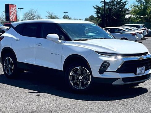 Used 2025 Chevrolet Blazer LT AWD/4WD image 33