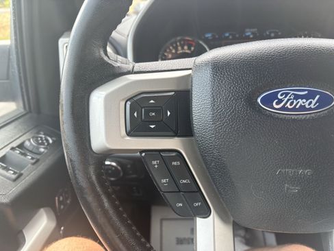Used 2019 Ford F150 Lariat AWD/4WD image 19