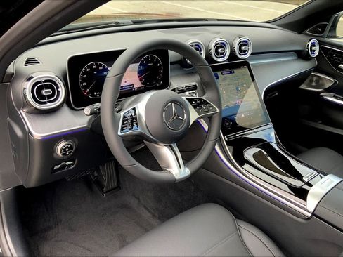Used 2026 Mercedes-Benz C 300 4MATIC Sedan image 9