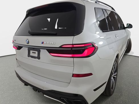 Certified 2025 BMW X7 M60i image 40
