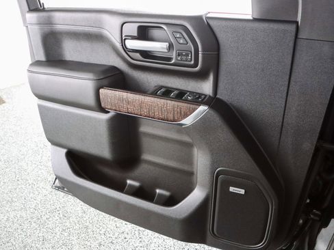 Used 2021 GMC Sierra 2500 Denali w/ Denali Ultimate Package image 27