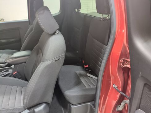 Used 2019 Ford Ranger XLT w/ Equipment Group 301A Mid AWD/4WD image 13