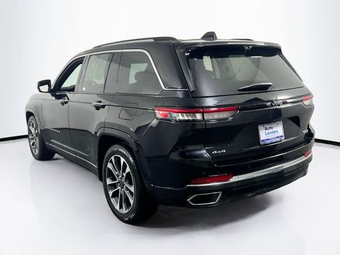 Used 2023 Jeep Grand Cherokee Overland w/ Luxury Tech Group IV AWD/4WD image 7