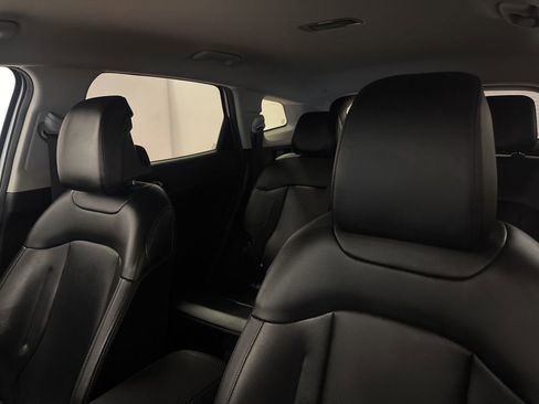 Used 2023 Kia Sportage EX image 16