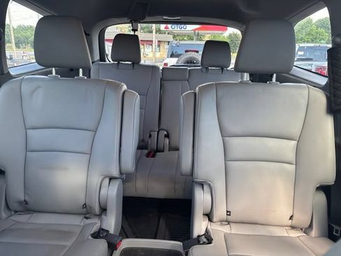 Used 2019 Honda Pilot Touring image 10