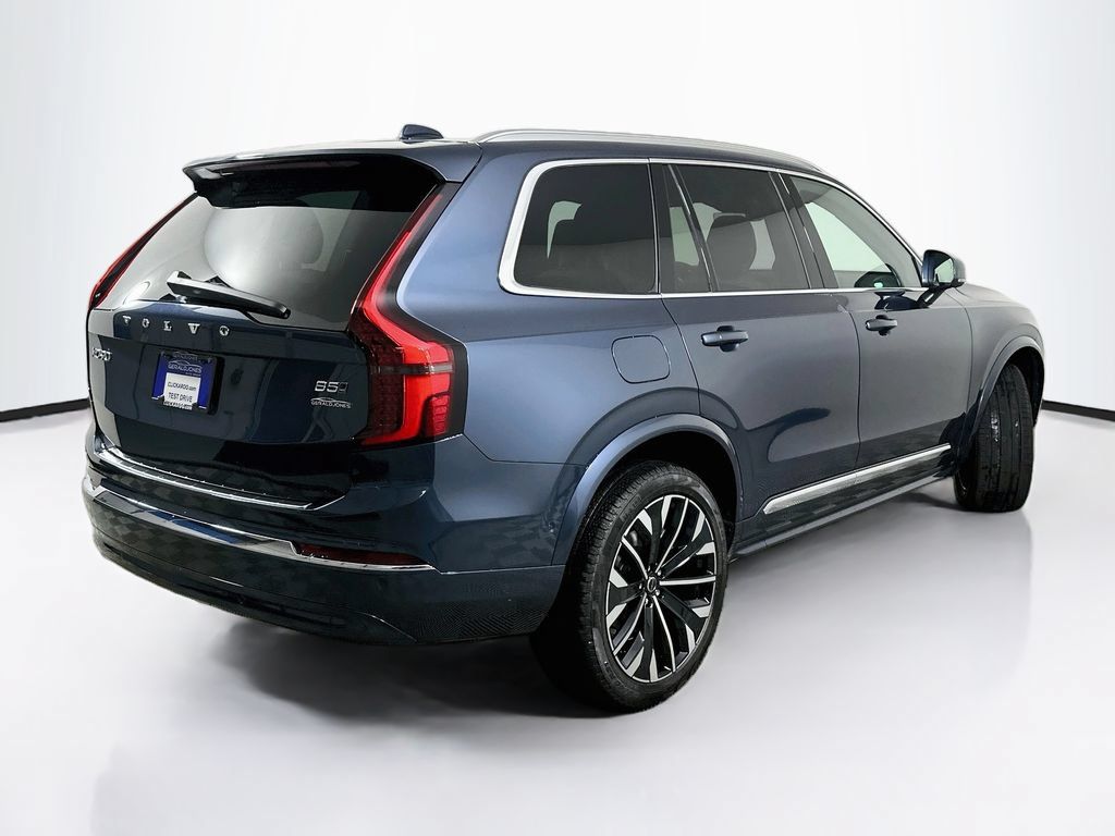 Used 2026 Volvo XC90 B5 Plus w/ Protection Package Premier AWD/4WD image 7