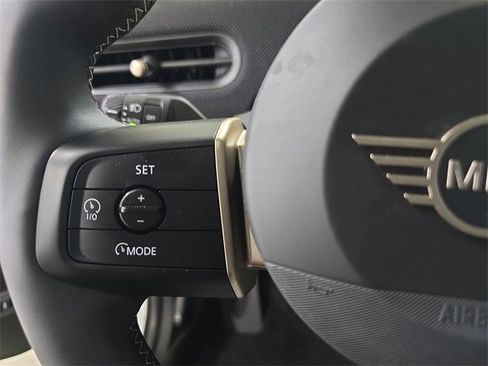 Used 2025 MINI Cooper S image 17