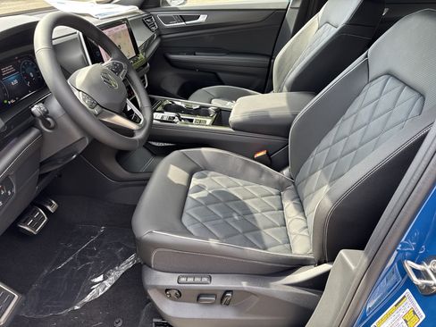 New 2026 Volkswagen Atlas Cross Sport SEL Premium R-Line image 5