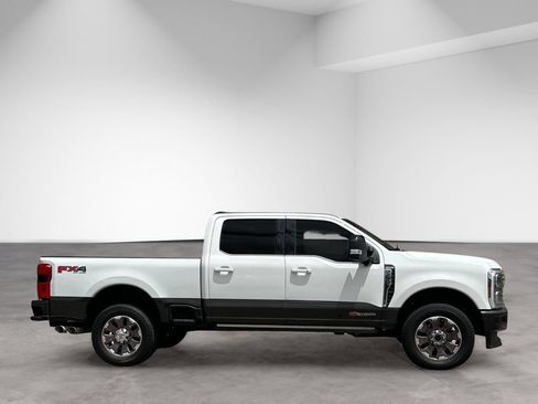 Used 2025 Ford F250 King Ranch AWD/4WD image 8