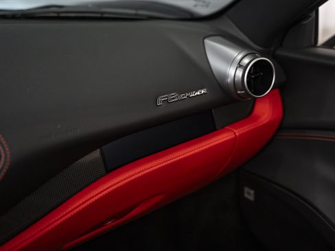 Used 2022 Ferrari F8 Tributo RWD image 46