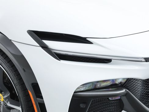 Certified 2024 Ferrari Purosangue image 33