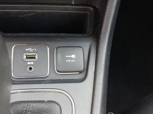 Used 2019 Jeep Cherokee High Altitude image 17