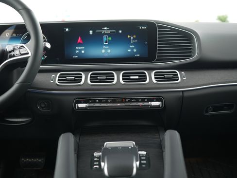 New 2026 Mercedes-Benz GLE 450e 4MATIC image 26