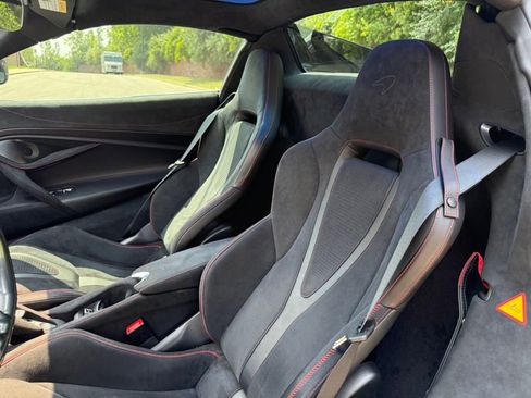 Used 2024 McLaren 750S Spider image 64