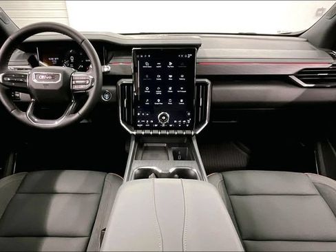 Used 2025 GMC Acadia AT4 w/ Luxury Package AWD/4WD image 18