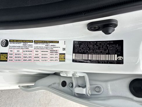 Used 2025 Toyota Corolla LE image 22