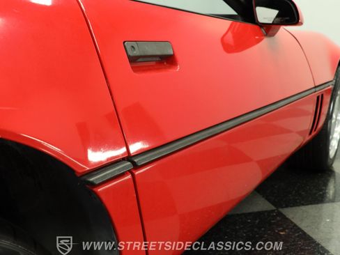 Used 1988 Chevrolet Corvette Convertible RWD image 27