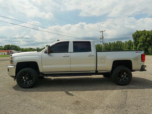 Used 2016 Chevrolet Silverado 2500 LT w/ LT Convenience Package AWD/4WD image 5