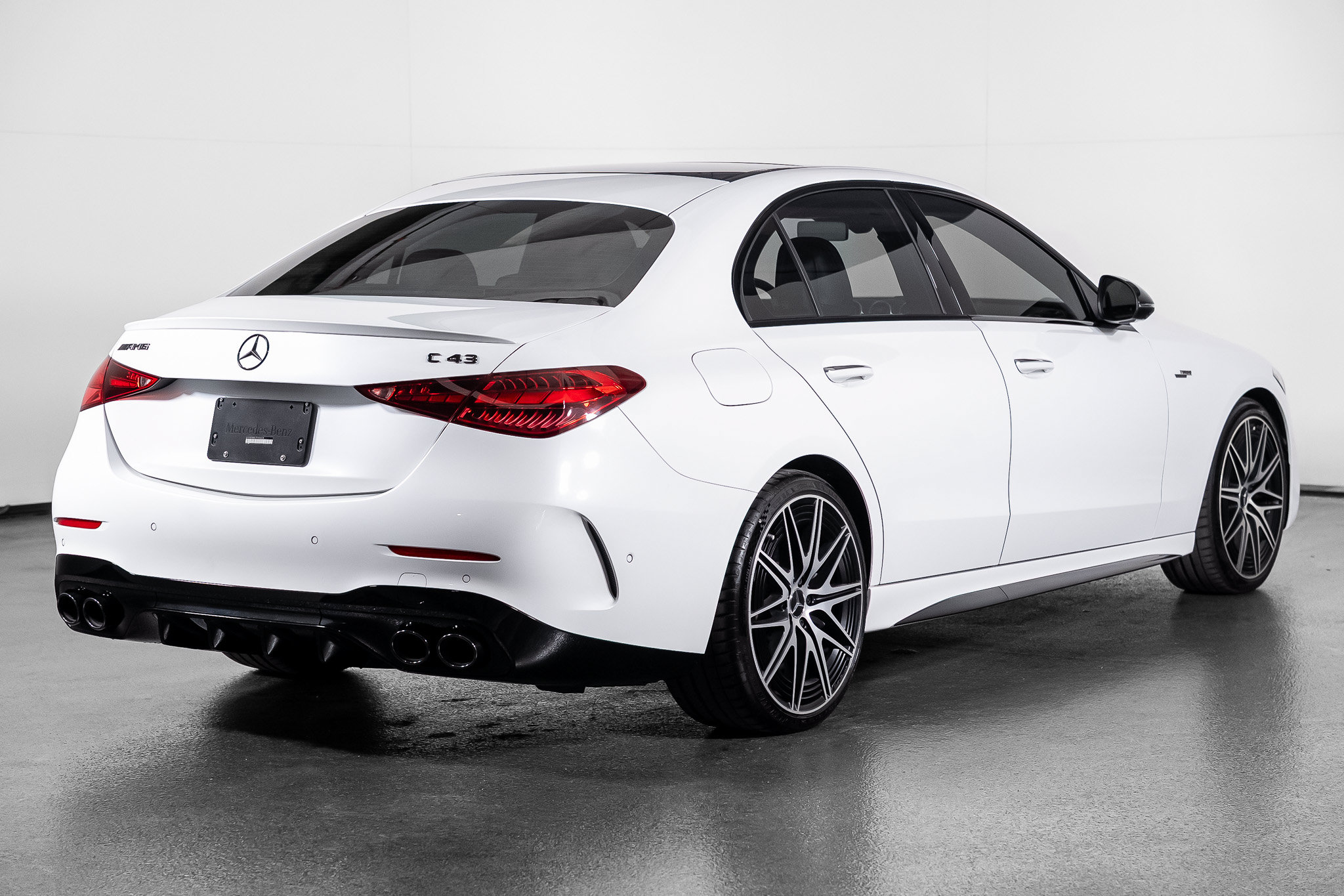 Used 2026 Mercedes-Benz C 43 AMG 4MATIC Sedan w/ AMG Night Package Plus image 32