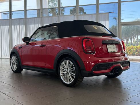 Used 2024 MINI Cooper S w/ Signature Upholstery Package FWD image 3