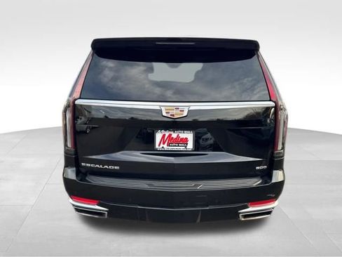 Certified 2024 Cadillac Escalade Premium Luxury image 5