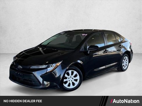 Used 2024 Toyota Corolla LE FWD image 1