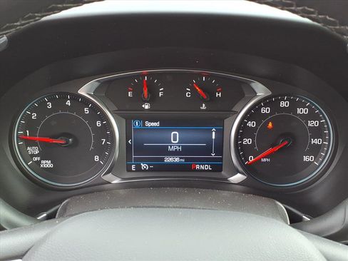 Certified 2024 Chevrolet Equinox LT w/ LPO, Floor Liner Package image 33