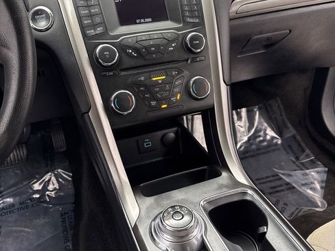 Used 2018 Ford Fusion S image 16