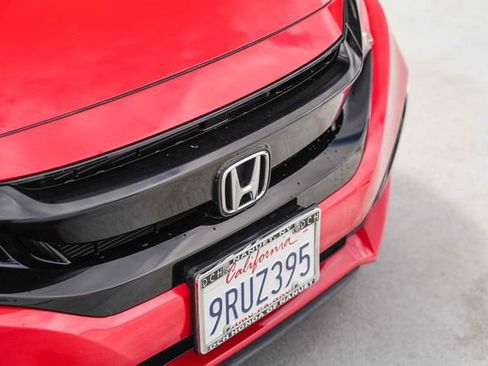 Used 2019 Honda Civic Sport image 3