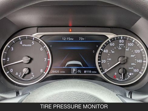 Used 2024 Nissan Sentra SV FWD image 19