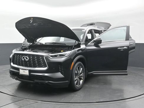 Certified 2025 INFINITI QX60 Luxe image 53