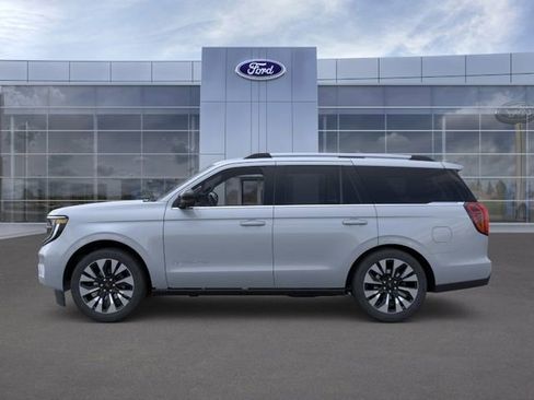 New 2026 Ford Expedition Platinum w/ Driver's Package AWD/4WD image 3