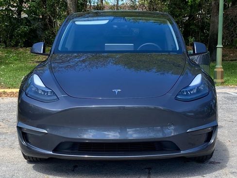 Used 2022 Tesla Model Y Performance image 4