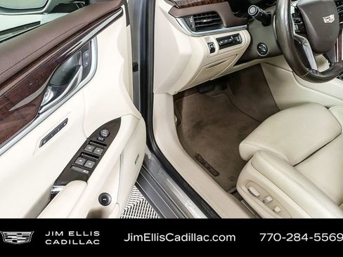 Used 2017 Cadillac XTS Premium Luxury w/ Driver Assist Package image 9